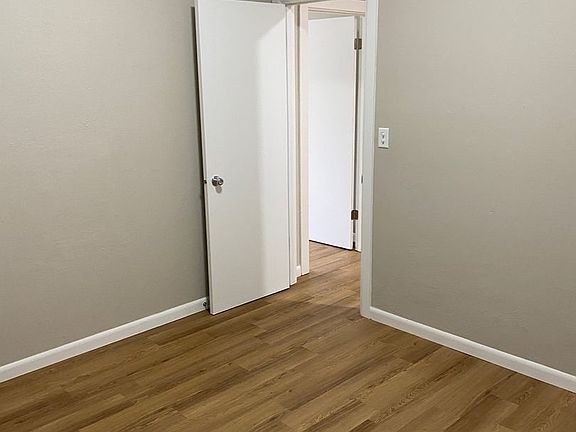 5th image of 2417 Lewis Ave #6611B5136