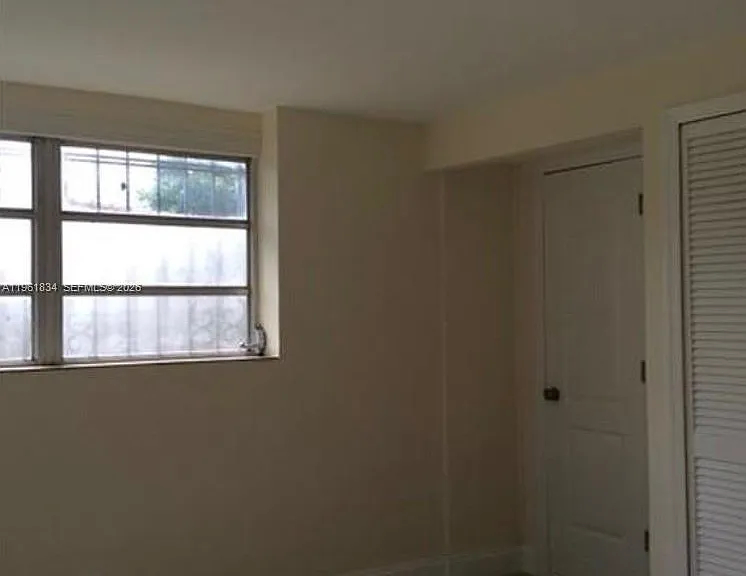730 NE 139th St — Photo 5