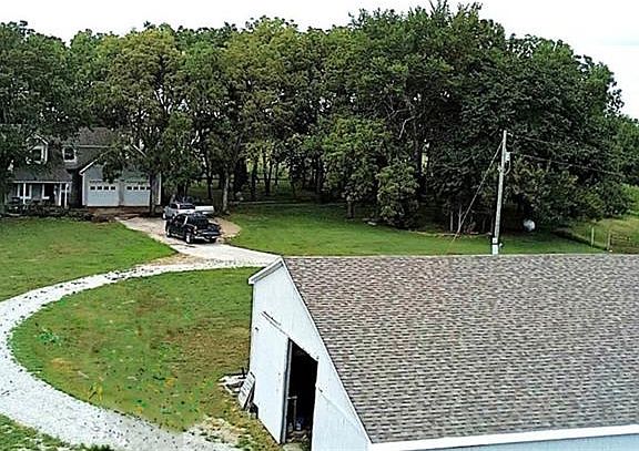 5th image of 23262 Brown Rd