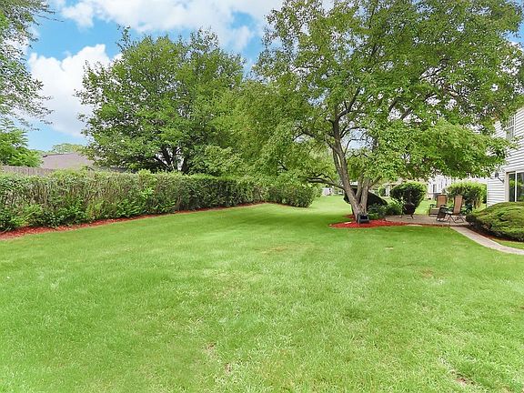 4th image of 1051 W Partridge Dr
