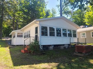 432 Glenwood Ln, Auburn, NY 13021