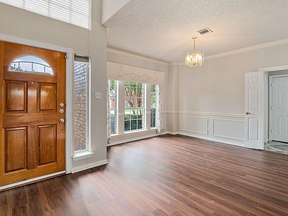 5th image of 212 Cove Dr