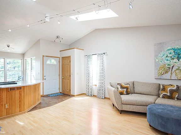 2nd image of 313 Galway Dr