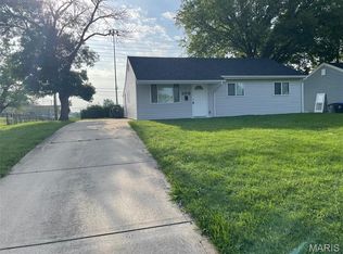 108 Saint Matthew Ave, O'Fallon, MO 63366