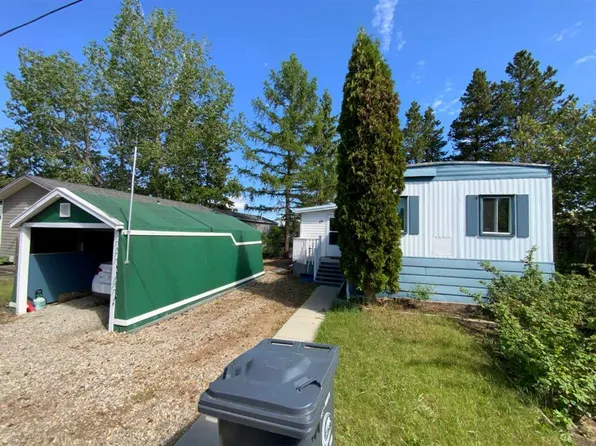 48 Mobile Dr NE, Three Hills, AB T0M 2A0