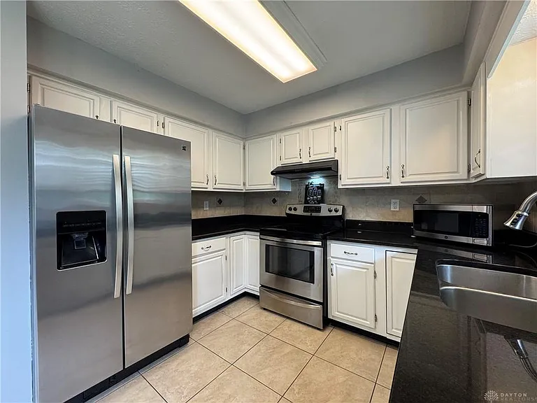 1014 Millerton Dr — Photo 6