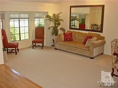 Light and bright living room!