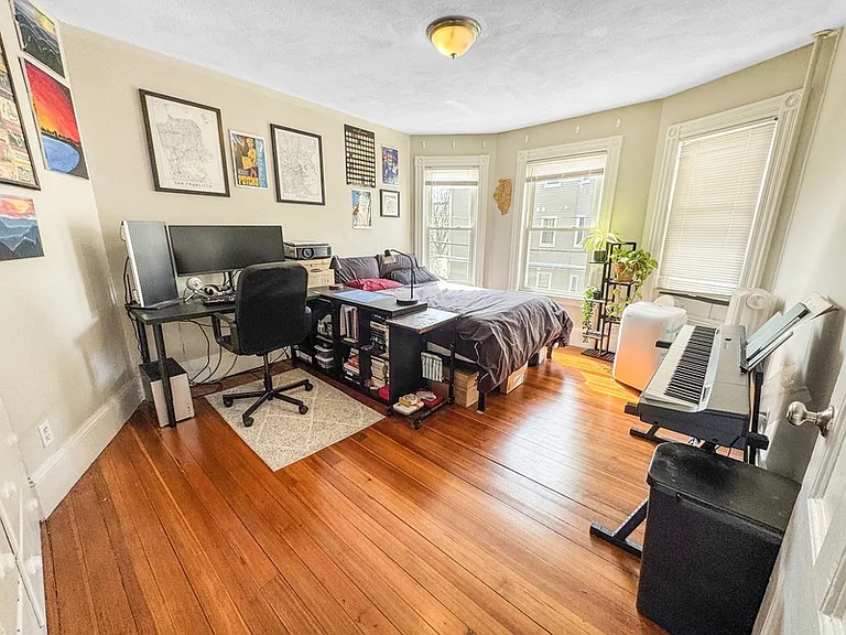 107 Columbia St #2 — Photo 8