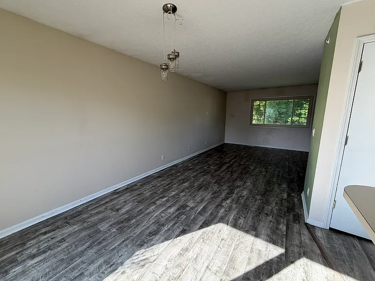 13203 Courtney Dr — Photo 9