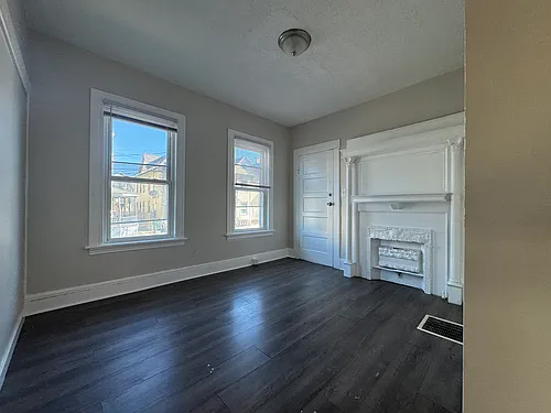 75 Sanford Ave Photo 1