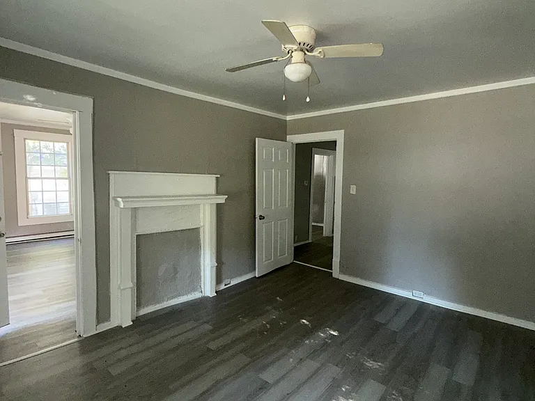 1413 Ware Ave — Photo 8
