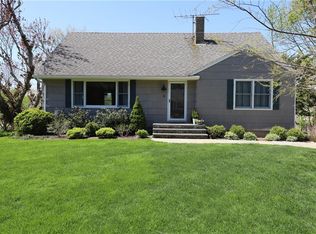 15 Vesper Ln, Portsmouth, RI 02871