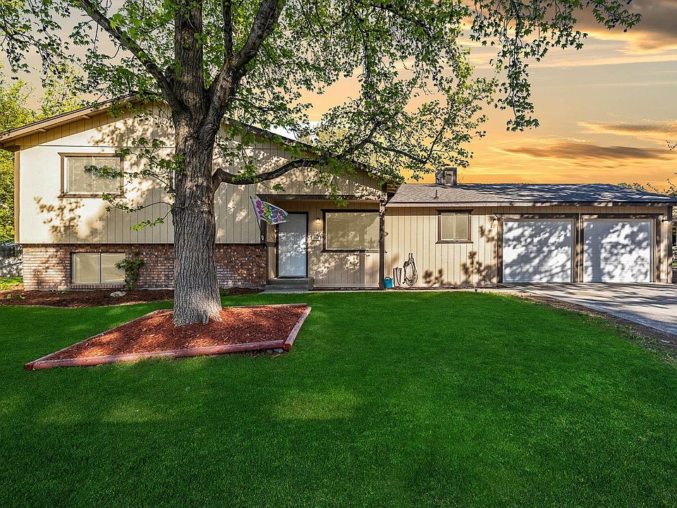 1st image of 324 N Idaho Pl