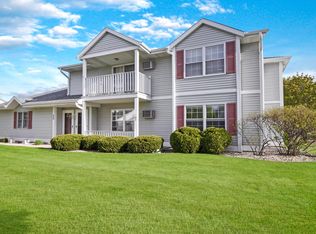 808 Worthington Ct UNIT B, West Bend, WI 53090