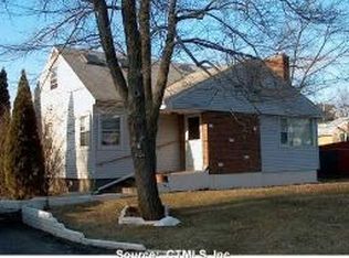 95 Everett St, West Haven, CT 06516