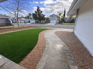 20147 Dorothy St, Santa Clarita, CA 91351