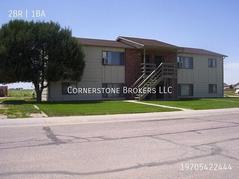 256 Applewood Ct — Photo 3