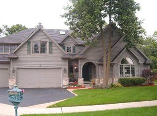 15W450 Fillmore Ct, Elmhurst, IL 60126