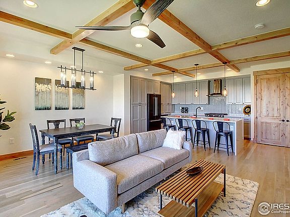 3rd image of 501 Canary Ln #501