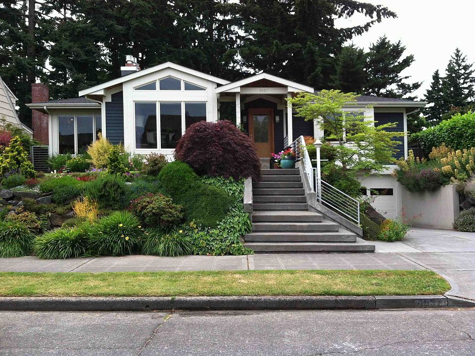 1st image of 4537 51st Ave NE