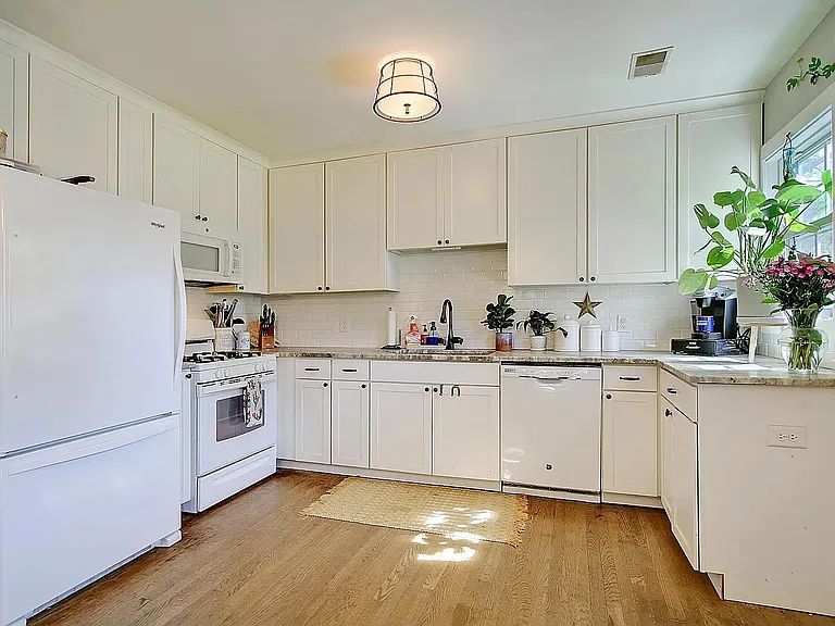 1225 Yeamans Hall Rd — Photo 7
