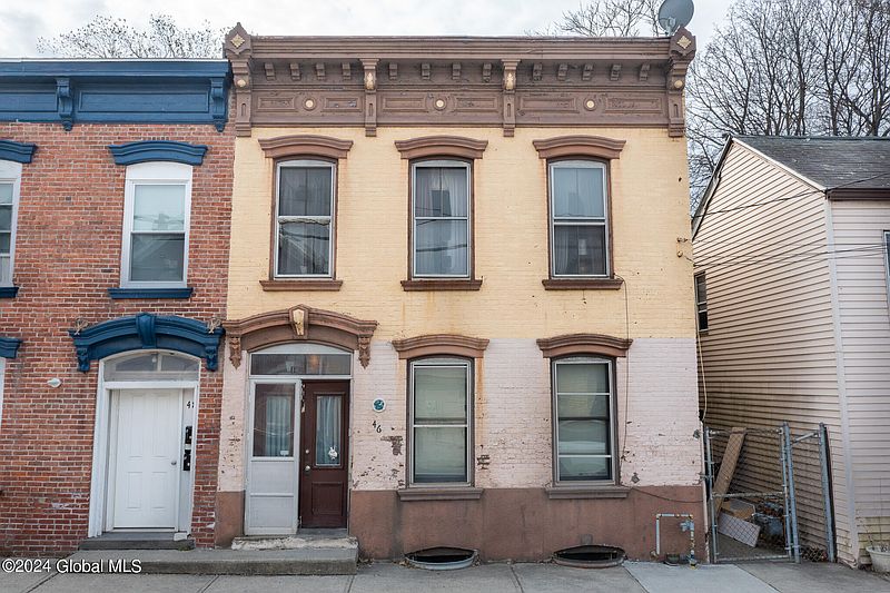 2nd image of 46 Ida St.