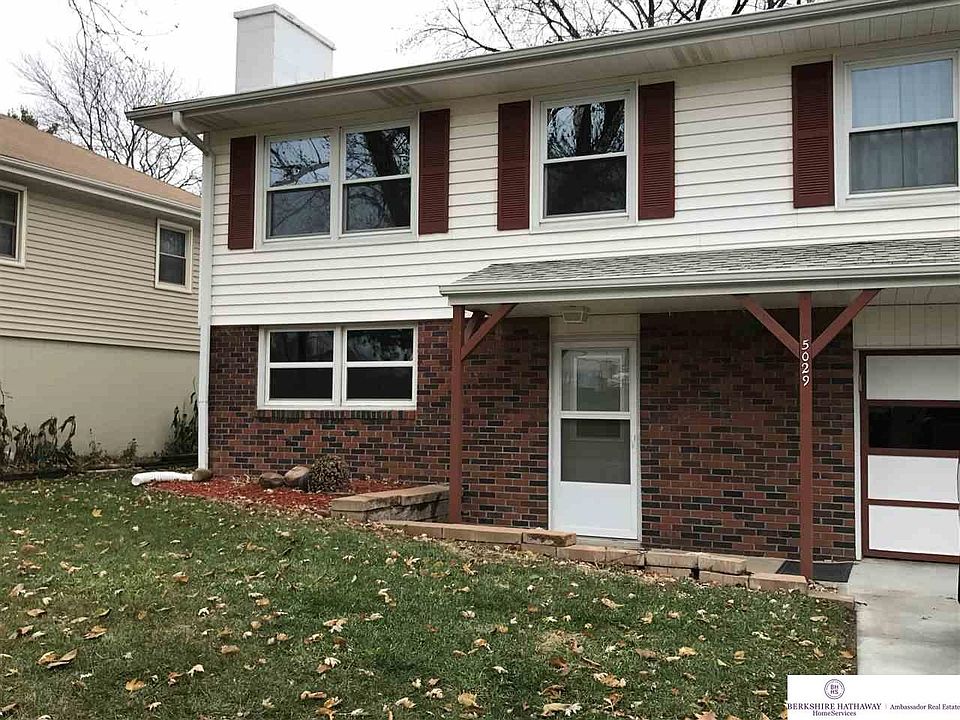 1st image of 5029 S 107th St