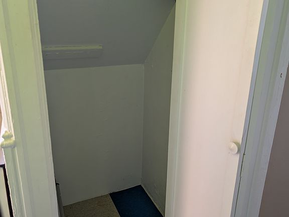 3rd image of 3359 N High St APT C