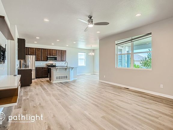 4th image of 5496 Chantry Dr