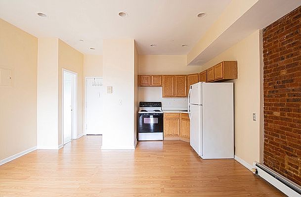 1st image of 248 Hancock St APT 4R