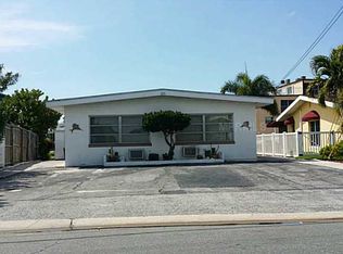 200 115th Ave, Treasure Island, FL 33706