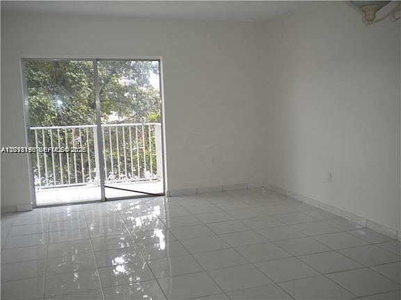 4th image of 260 NW 107th Ave APT 207