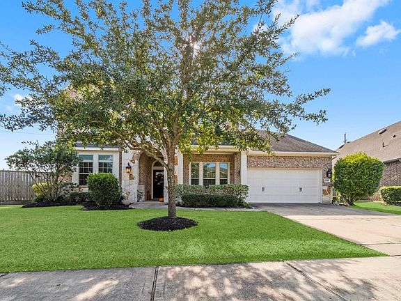 3rd image of 12815 Arlington Meadows Lane