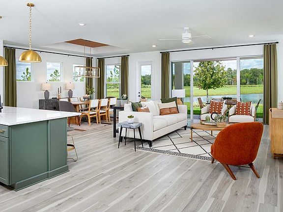 The Whaler - Family Room