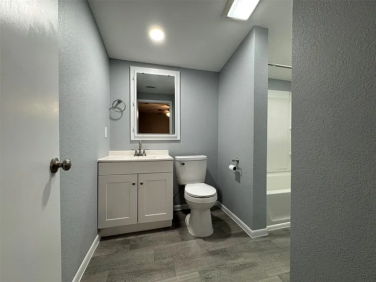 514 Bertloma St — Photo 19