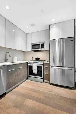 Rented by REAL New York | media 9