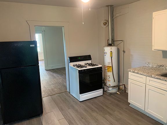 5th image of 3578 Vernon Ave