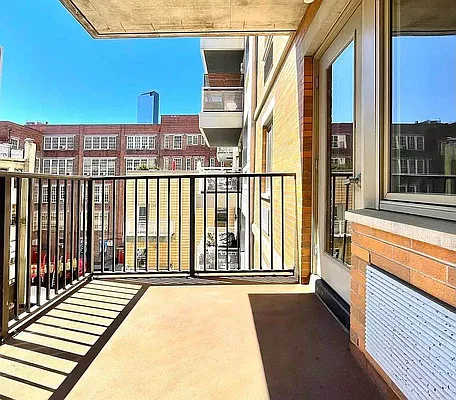Rented by Compass | media 9
