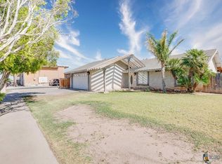 475 Aurora Dr, El Centro, CA 92243