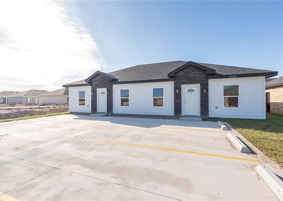 1st image of 2329 N Valley Cir
