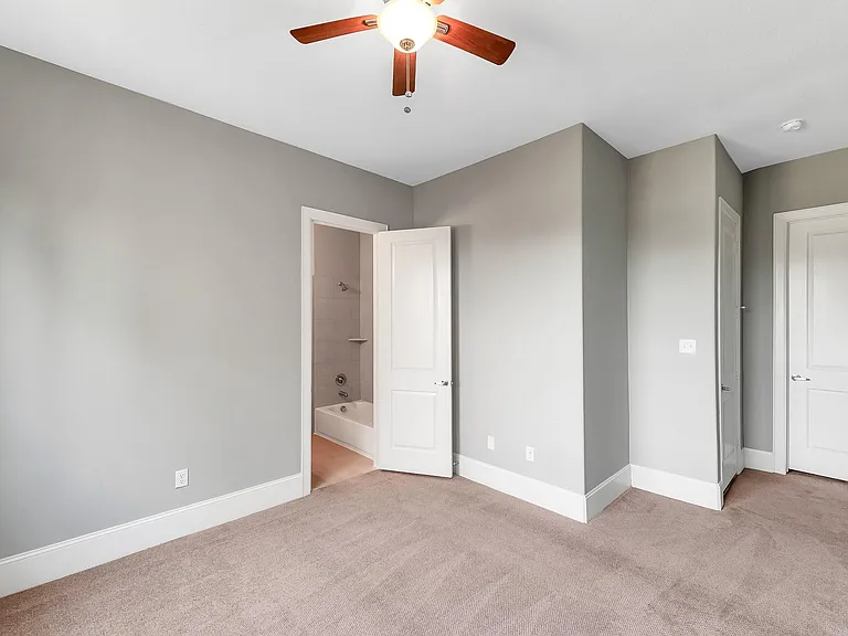 4609 Nett St #B — Photo 5