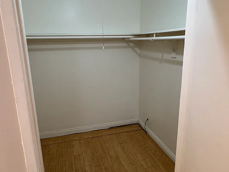 1036 Winchester Ave #4 — Photo 8