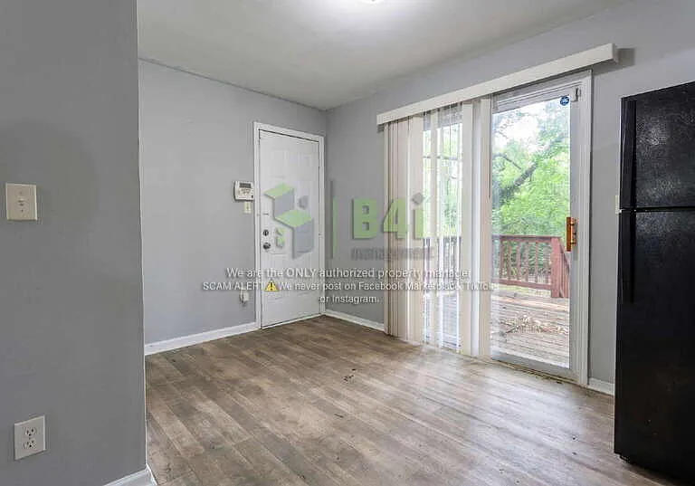 324 Macedonia Rd SE — Photo 7