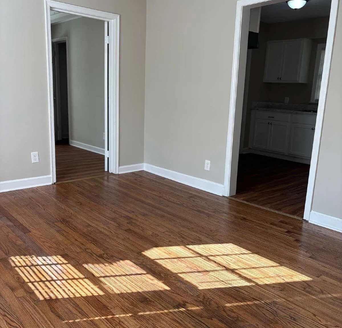 4 bed, 2.0 bath, 1300 sqft, $1,450 — Photo 2
