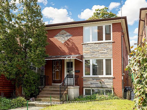 3rd image of 187 Simpson Ave