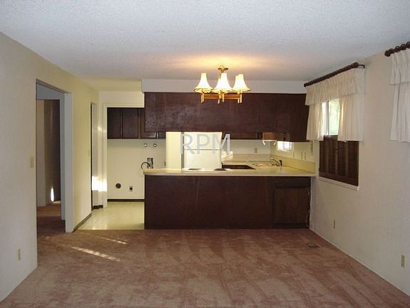Dining Room/Kitchen