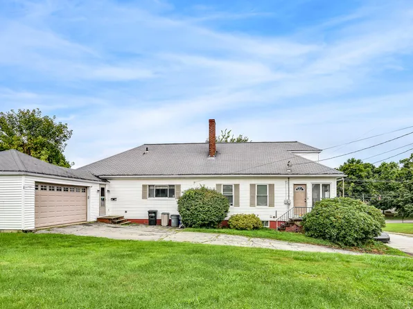 13 Homefield Street, Lewiston, ME 04240