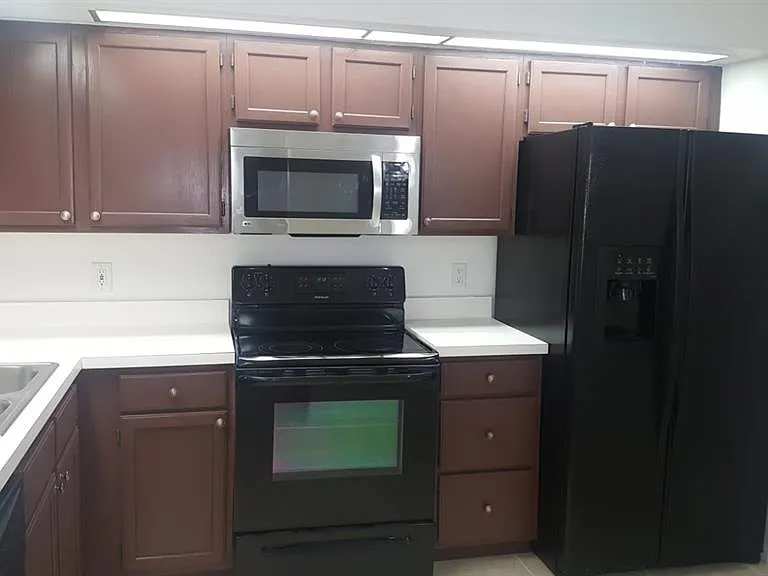 13917 Timberland Dr #101 — Photo 11