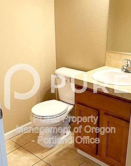 2806 Raymond St — Photo 11