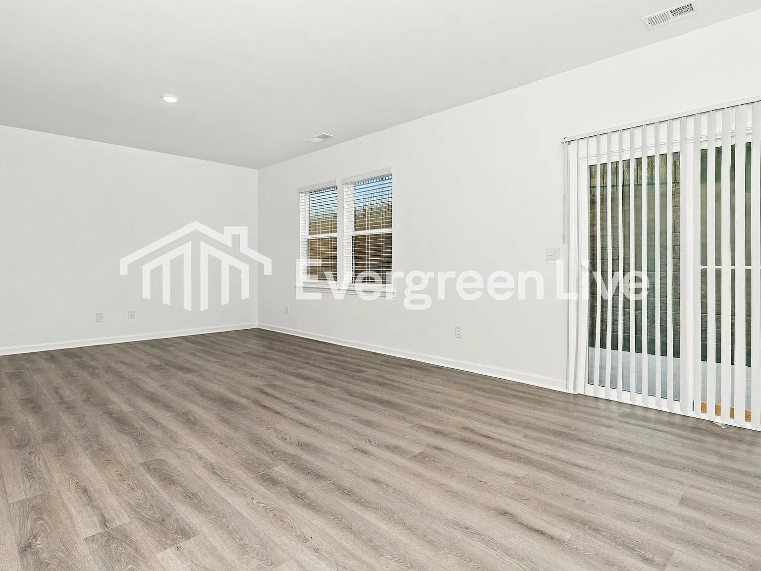 3 bed, 2.0 bath, 1453 sqft, $1,990 — Photo 4